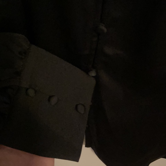 Size L black blouse - Picture 4 of 4